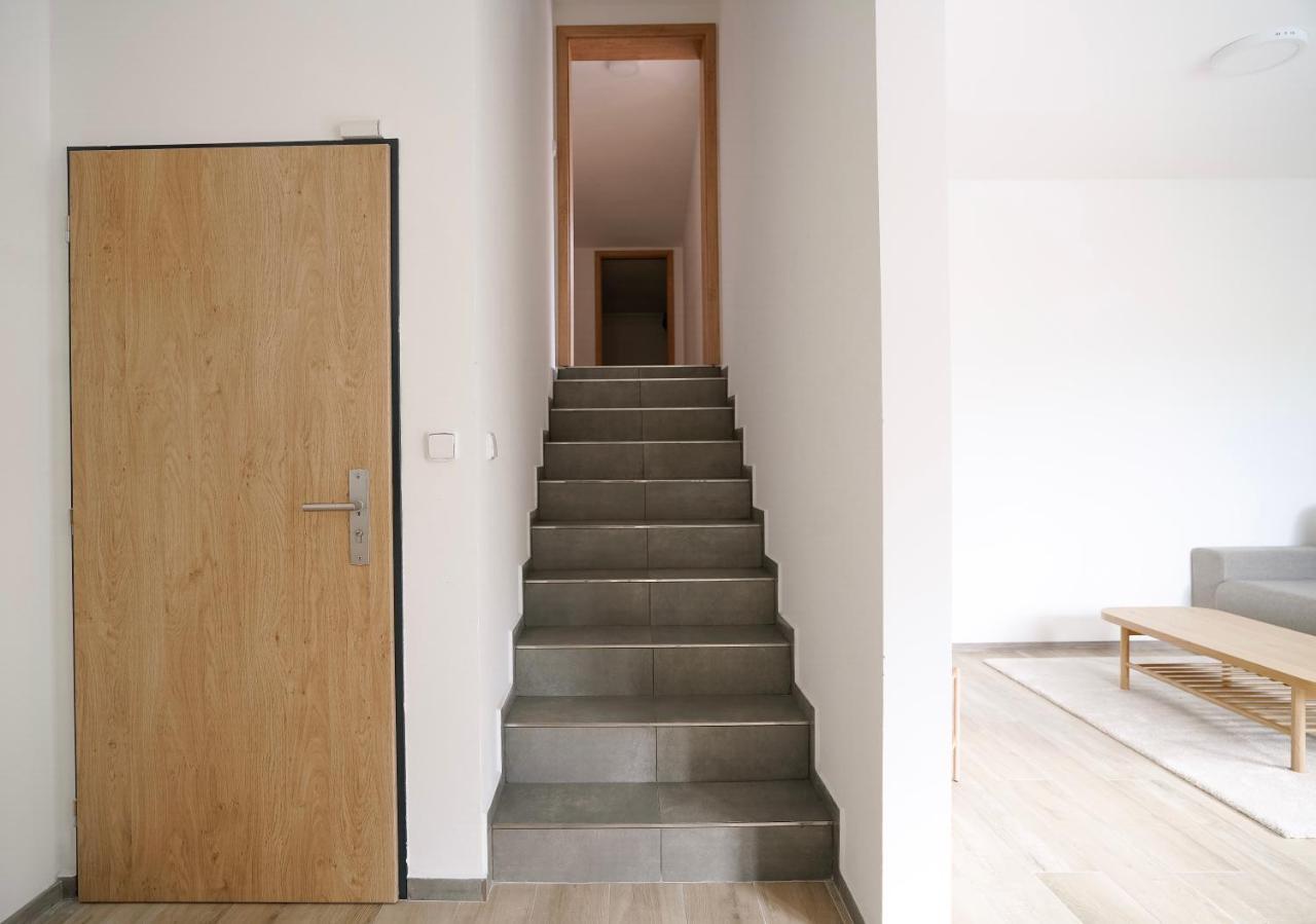 The Dante Villa Apartments Prag Exterior foto