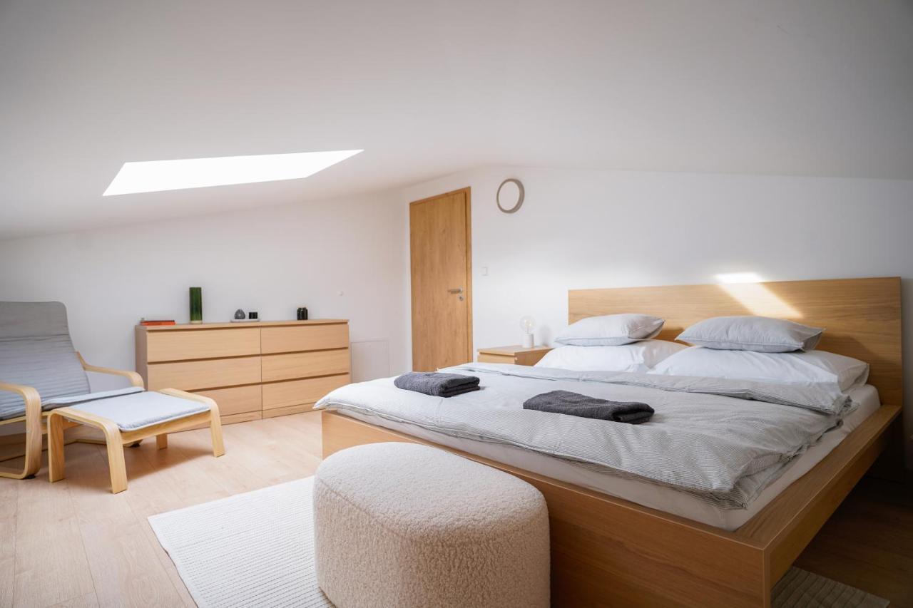 The Dante Villa Apartments Prag Exterior foto