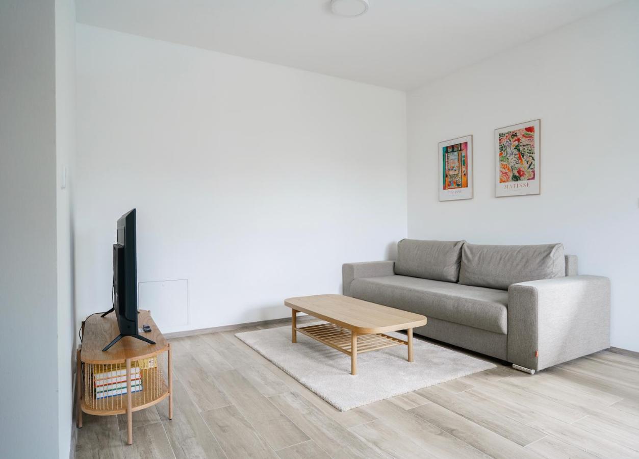 The Dante Villa Apartments Prag Exterior foto